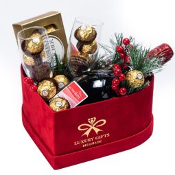 Poklon paket Crveno Srce Plis